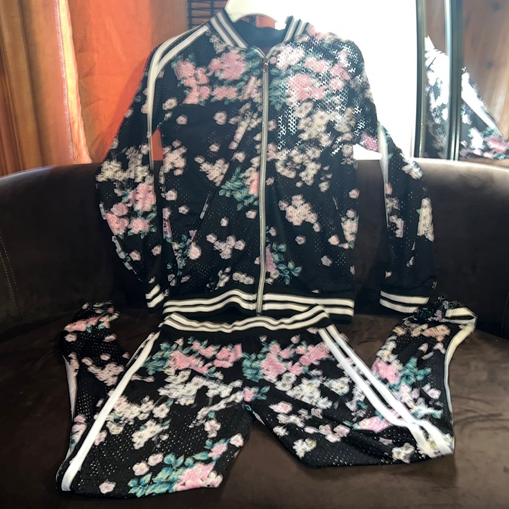 Two piece see through floral net legging set.